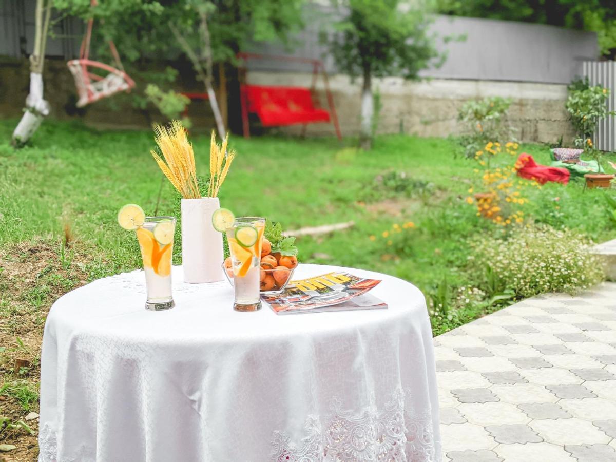 Kutaisi-Maemani Hotel ภายนอก รูปภาพ